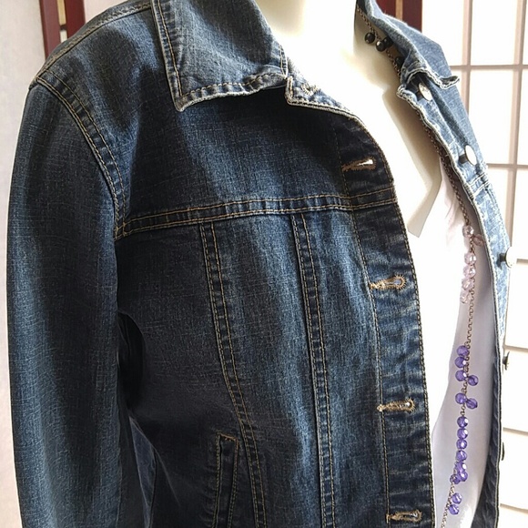 Jacket - Picture 2 of 8